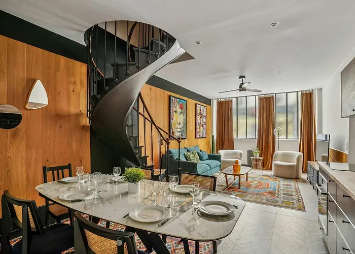 Luxury Family Duplex 4 Bdrs 10p - Republique *