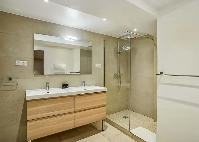 شقة Luxury Family Duplex 4 Bdrs 10p - Republique *